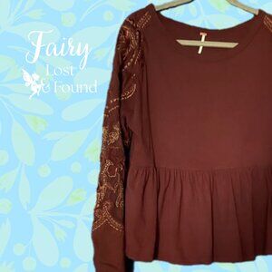 🍄50% FREE PEOPLE Burgundy Embroidered Top Sz M